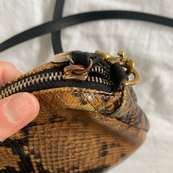 Clare V. Midi Sac crossbody in walnut python - Picture 15 of 15